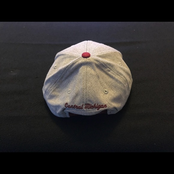 Adidas Central Michigan University Snapback Hat 🧢 - Picture 3 of 4